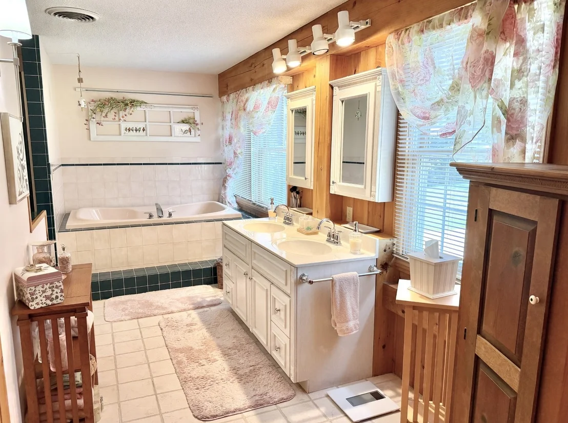 Photo of 610 Timber Ridge Road