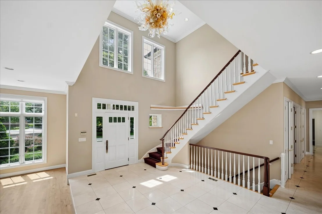 Photo of 621 Sheridan Road