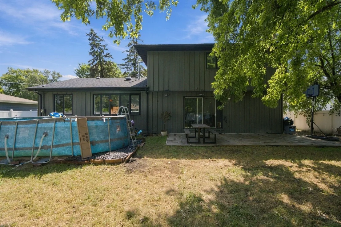 Photo of 2437 Grape Street