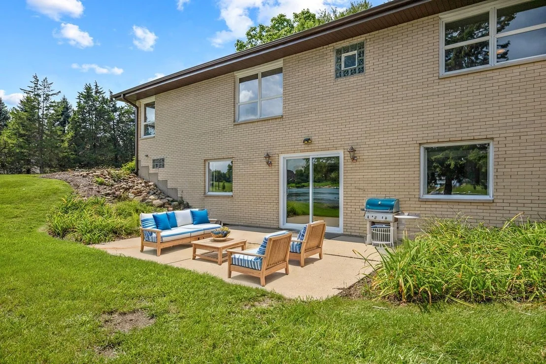 Photo of 2720 N Bayview Lane