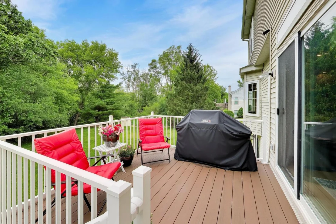 Photo of 435 Oak Grove Circle