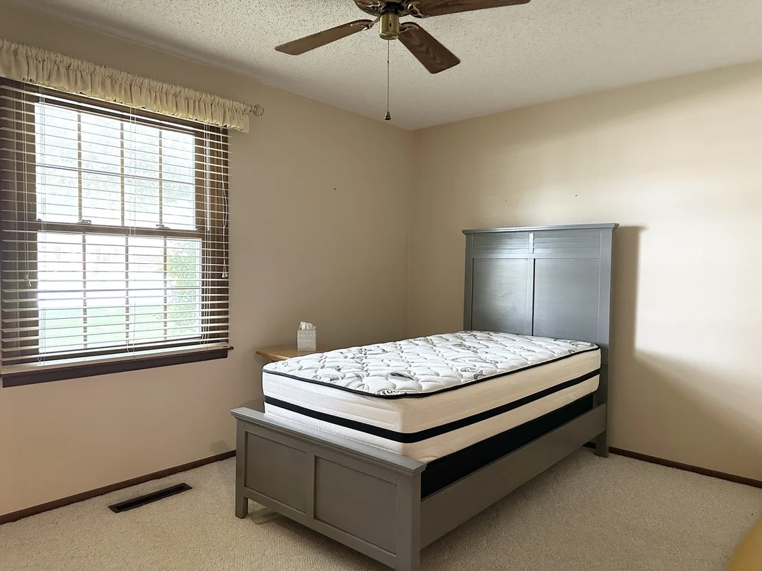 Photo of 1130 Cardinal Drive