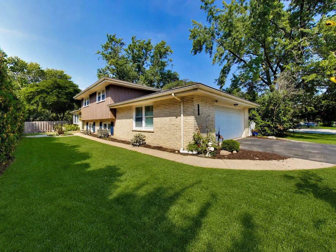 Photo of 116 W Central Road
