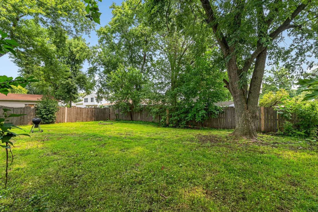 Photo of 140 Tamarack Drive