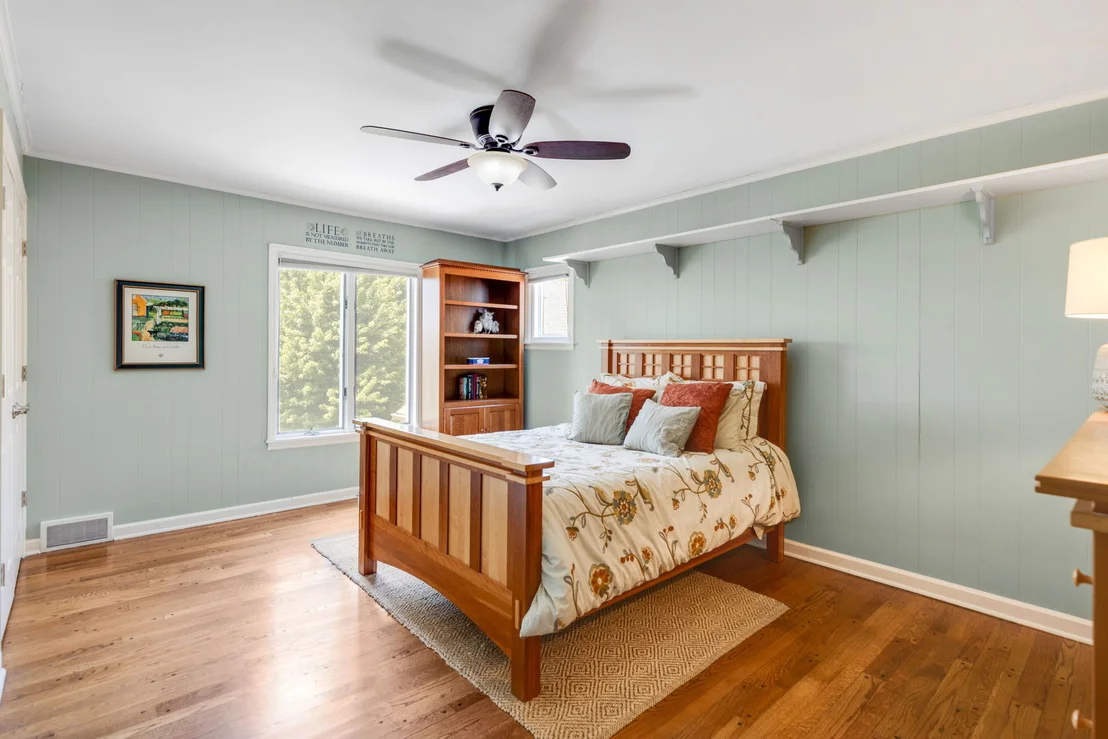 Photo of 419 Caesar Drive