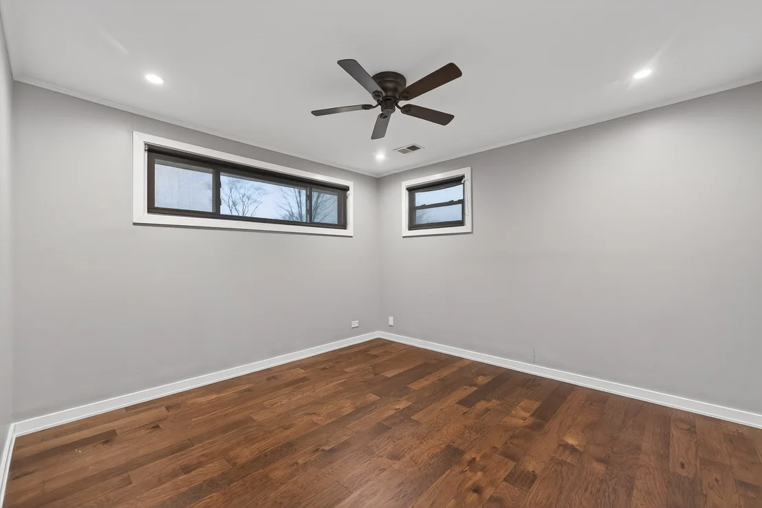 Photo of 1164 W Grant Drive
