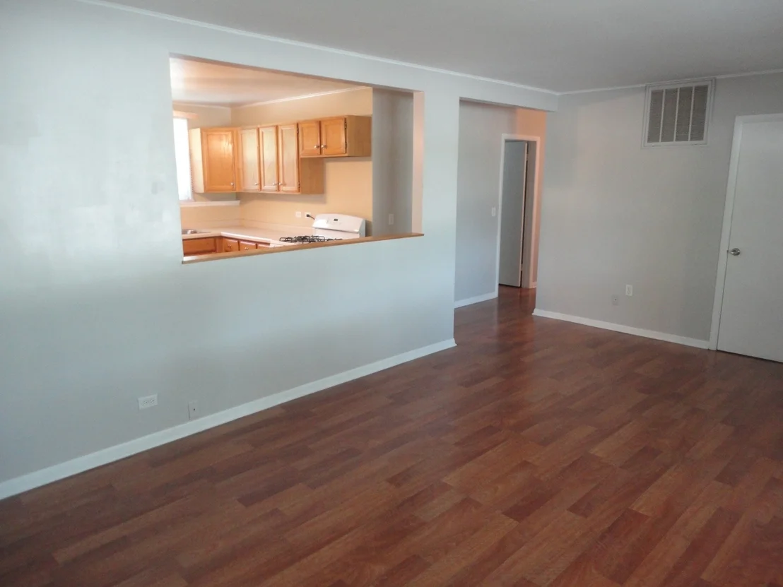 Photo of 6325 Dunham Road