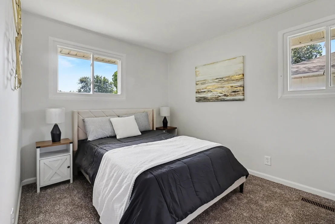 Photo of 2313 Benedict Avenue