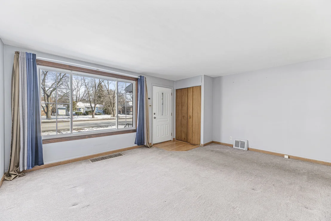 Photo of 17714 Burnham Avenue