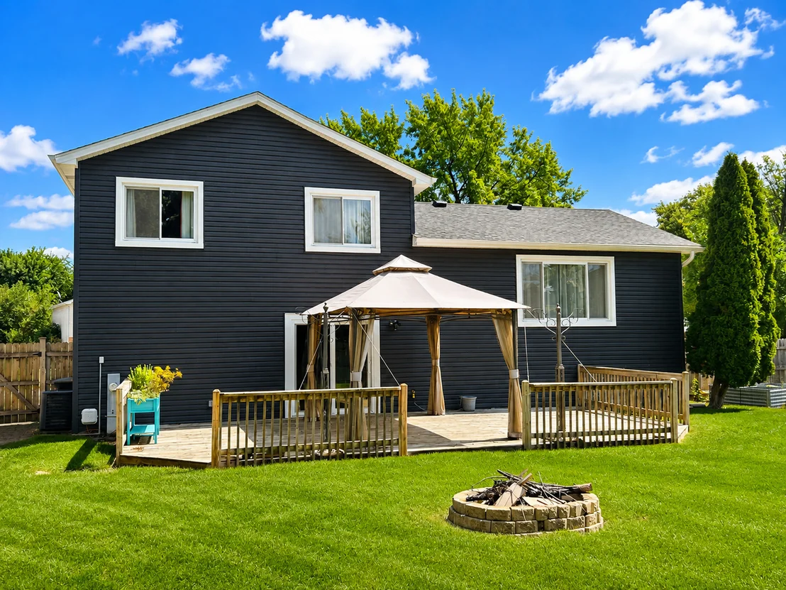 Photo of 1037 Ridgewood Drive