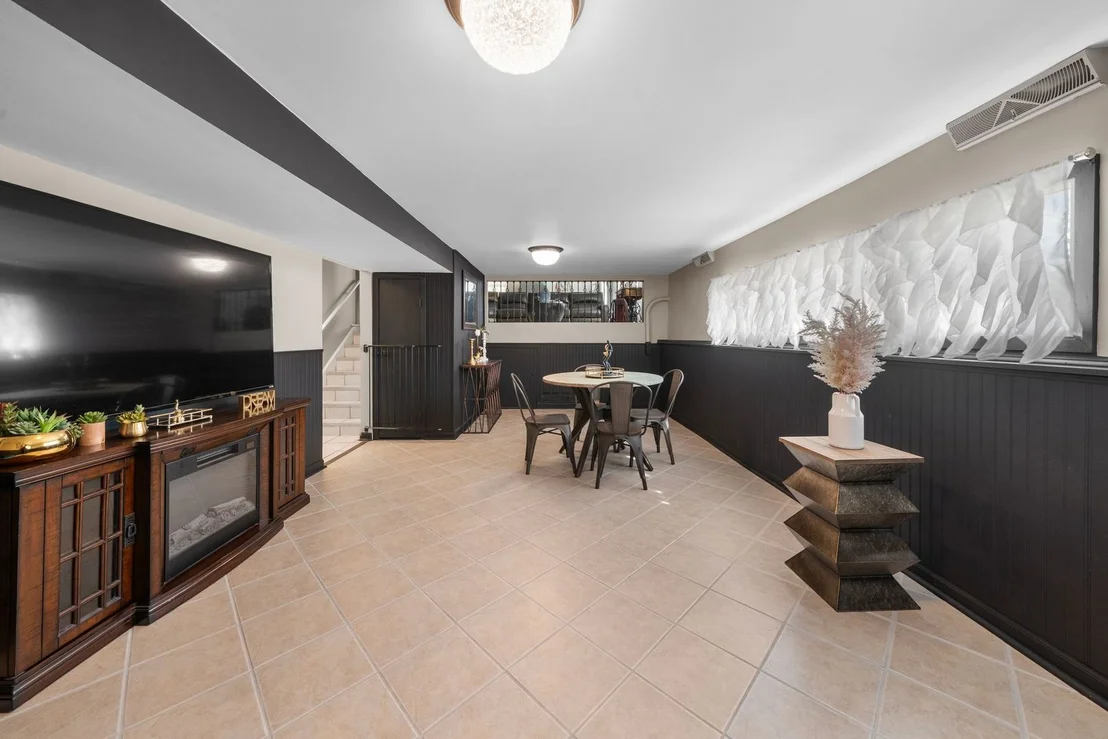 Photo of 960 Becker Lane