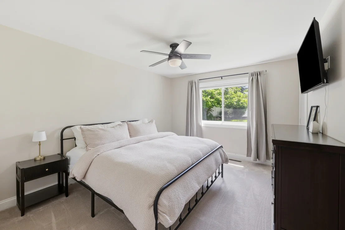 Photo of 218 Windridge Drive