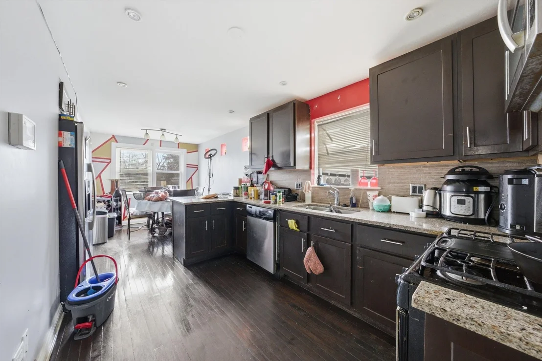 Photo of 1221 W 97th Place