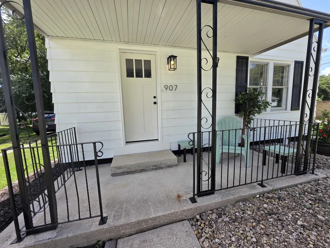 Photo of 907 Retz Drive