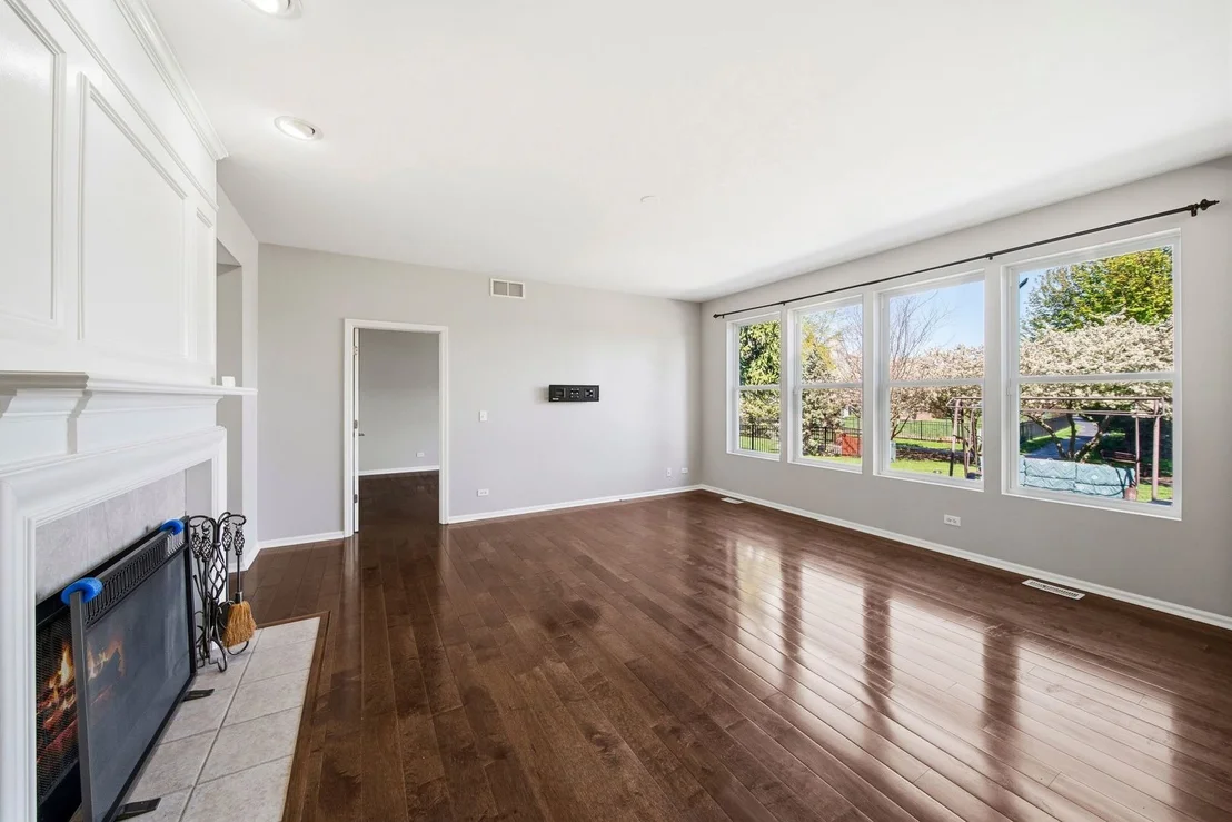 Photo of 18950 W Glenhurst Drive