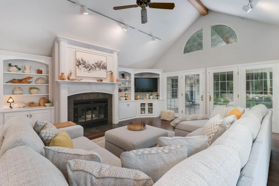 Photo of 1701 Sweetbriar Drive