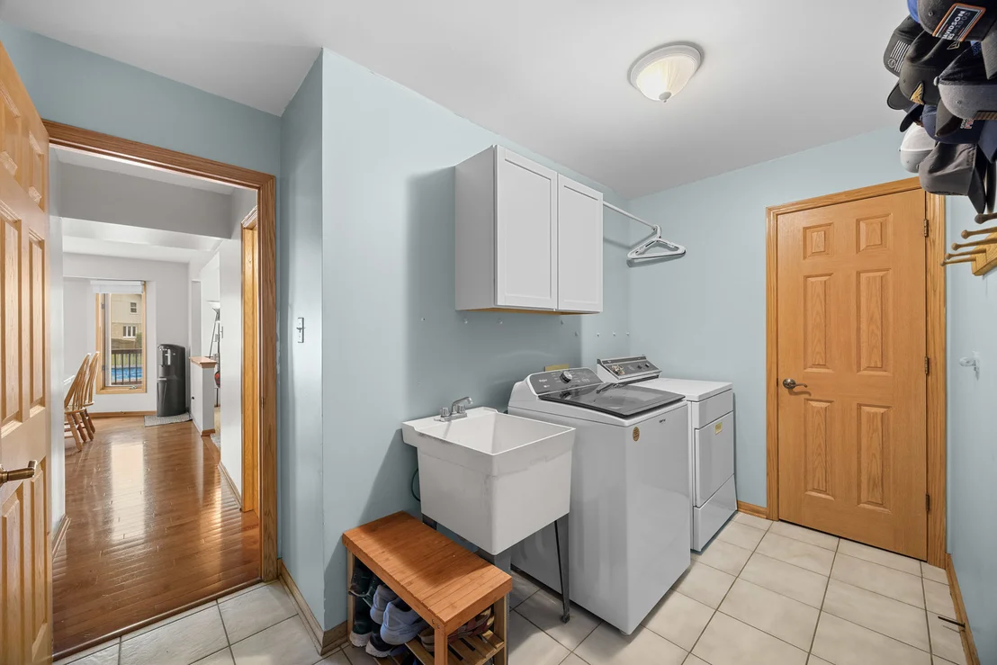 Photo of 800 Lisdowney Drive