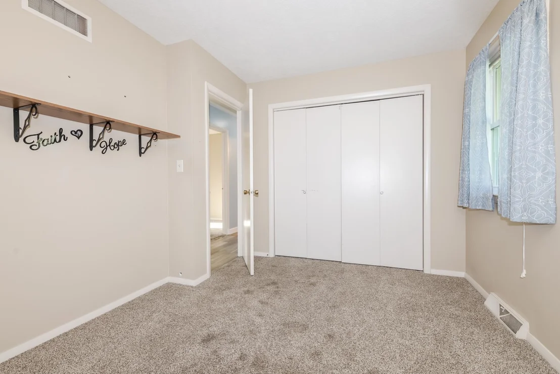 Photo of 703 Lara Road