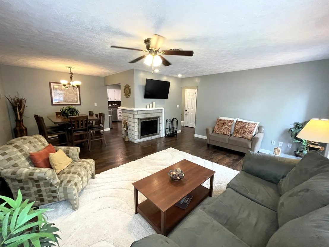 Photo of 1608 Chevy Chase Drive
