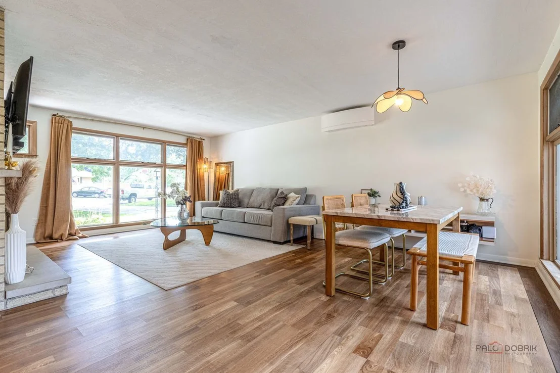 Photo of 161 Crestwood Drive