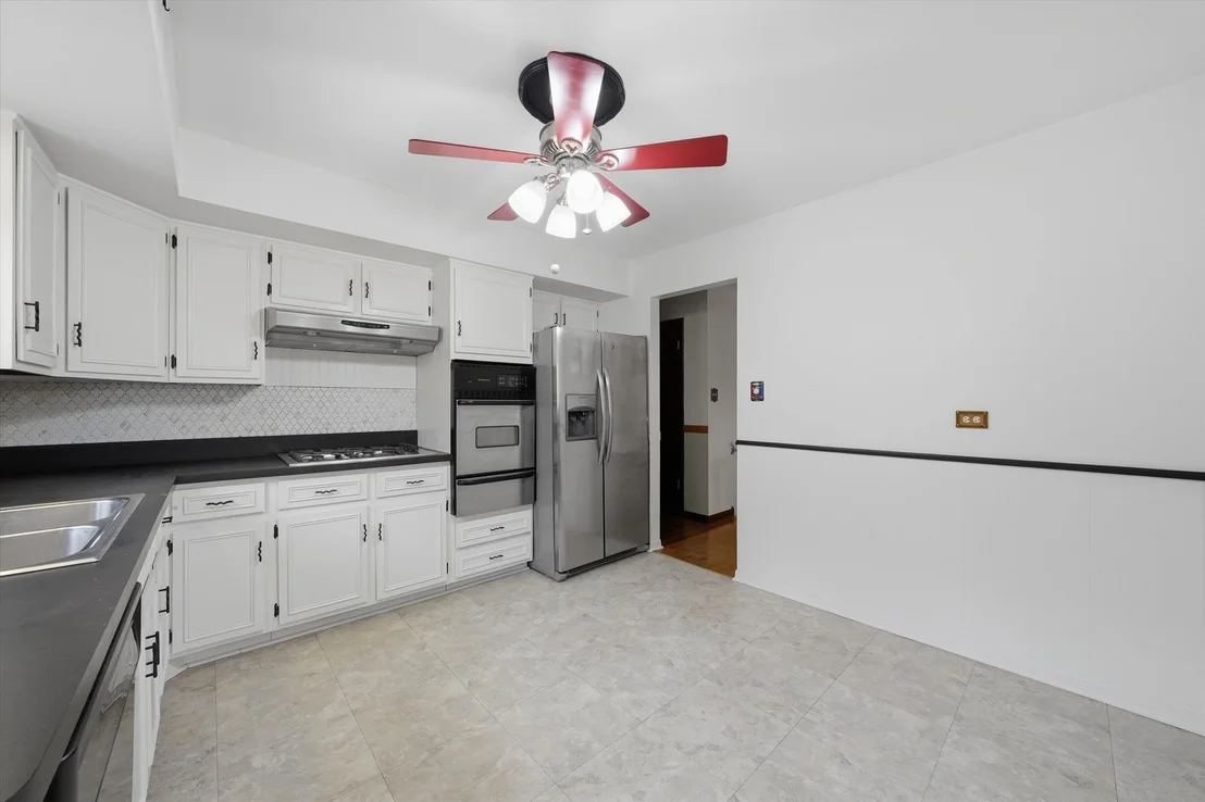 Photo of 1025 Belair Drive