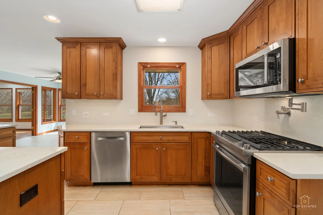 Photo of 225 Fairway Drive