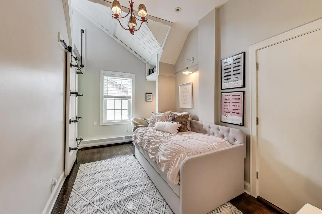 Photo of 1606 Forest Avenue