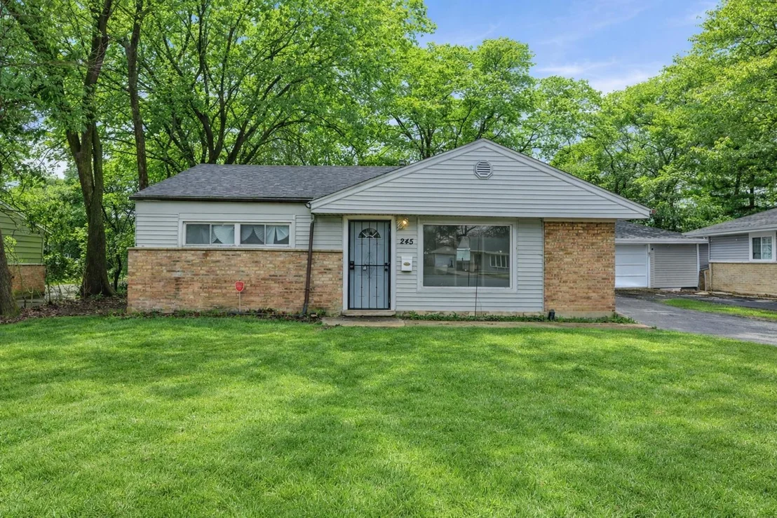 Photo of 245 Blackhawk Drive