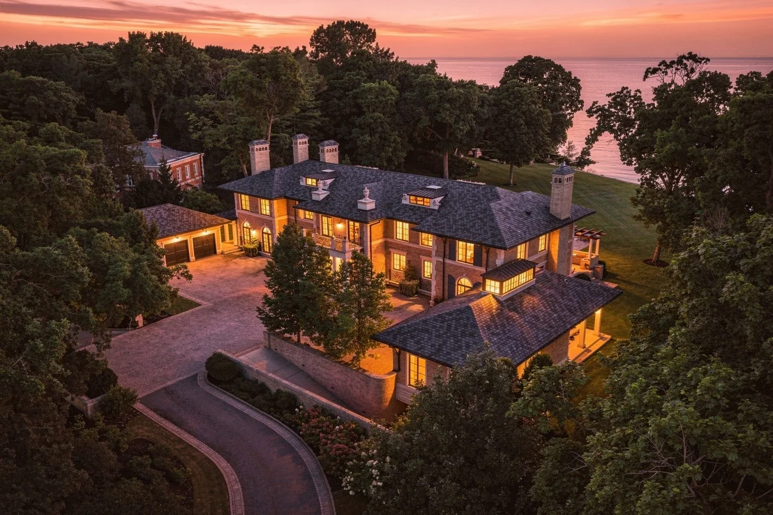 Photo of 595 Circle Lane