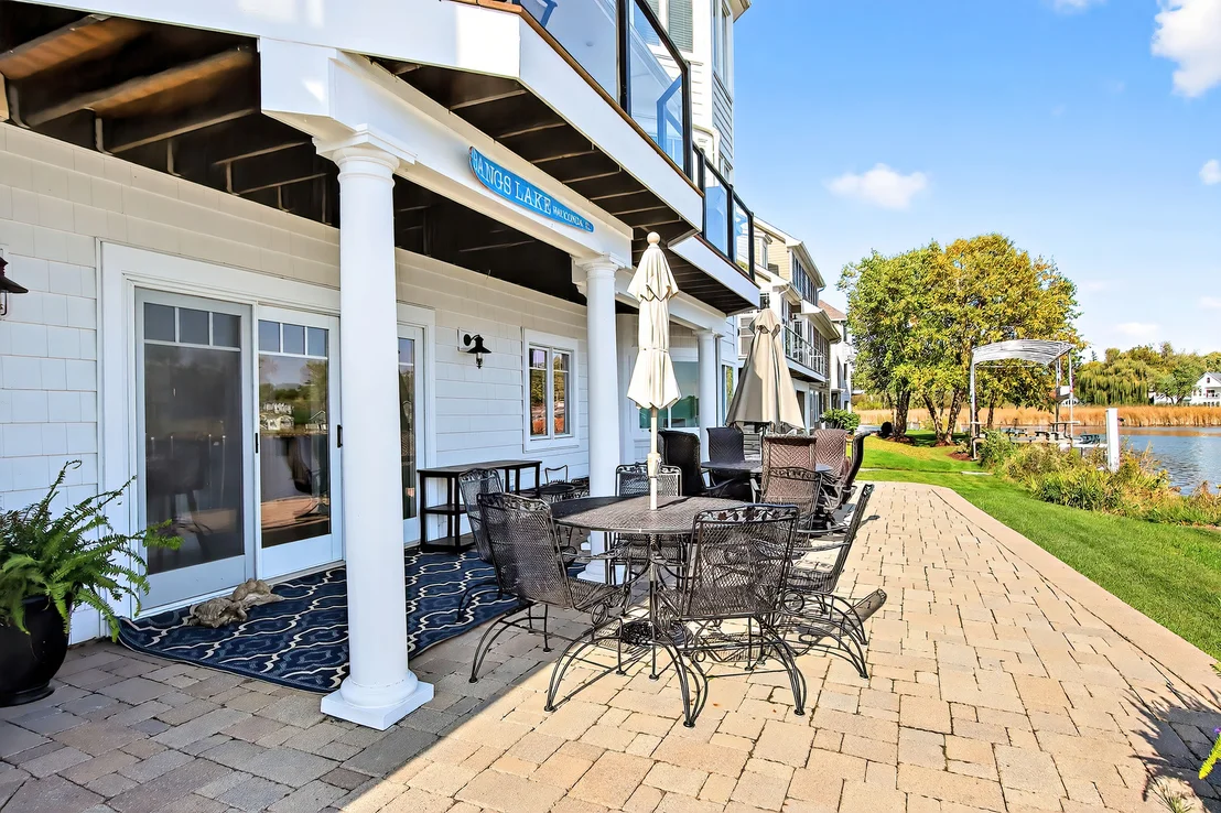 Photo of 820 Peninsula Drive