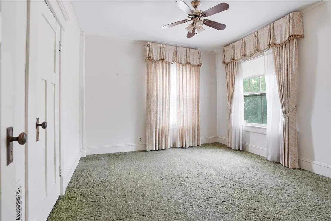 Photo of 104 Fairview Avenue