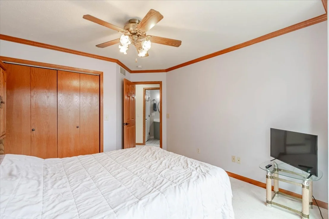 Photo of 9962 Wolf Hill Road