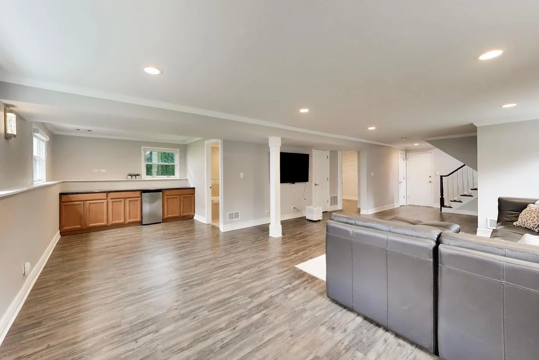 Photo of 955 W Gilbert Road