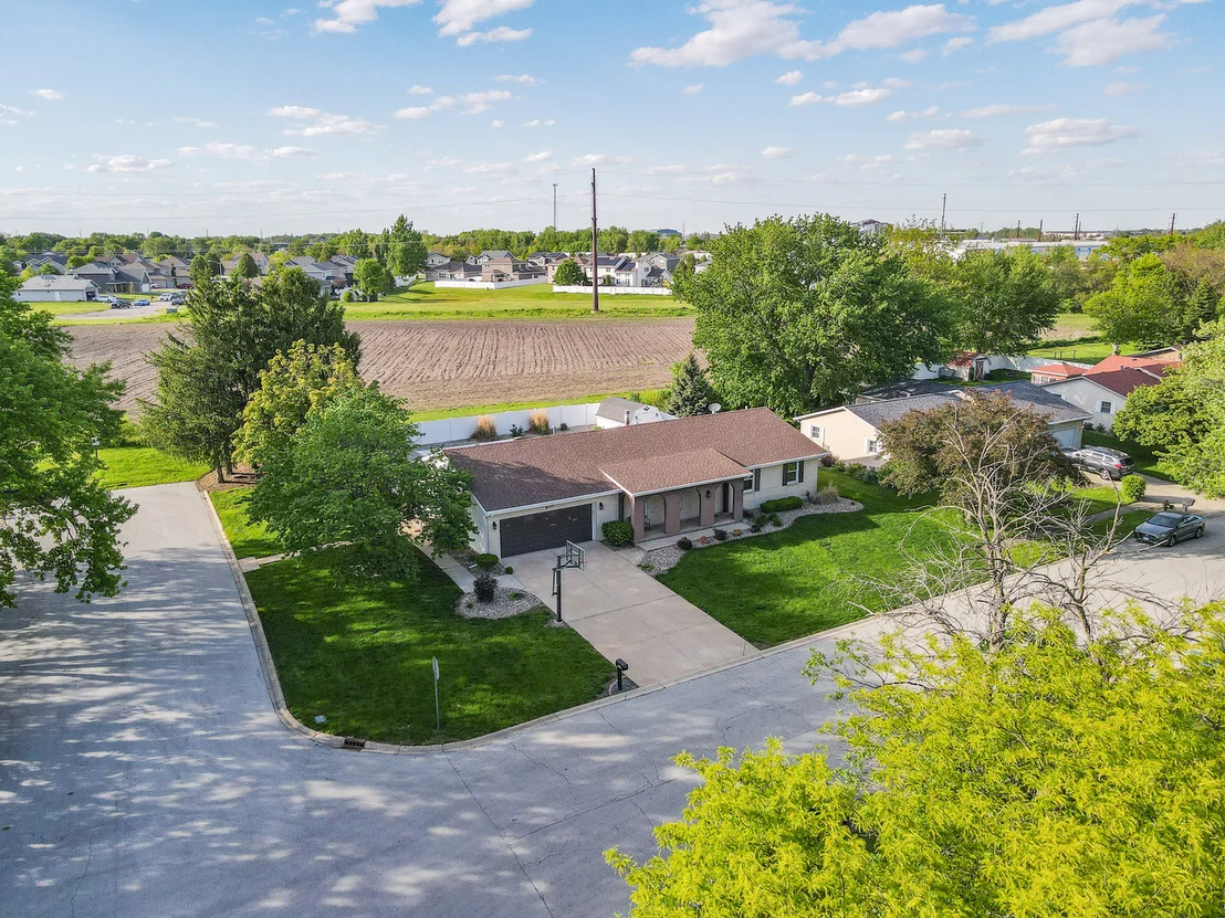 Photo of 901 Edwin Drive