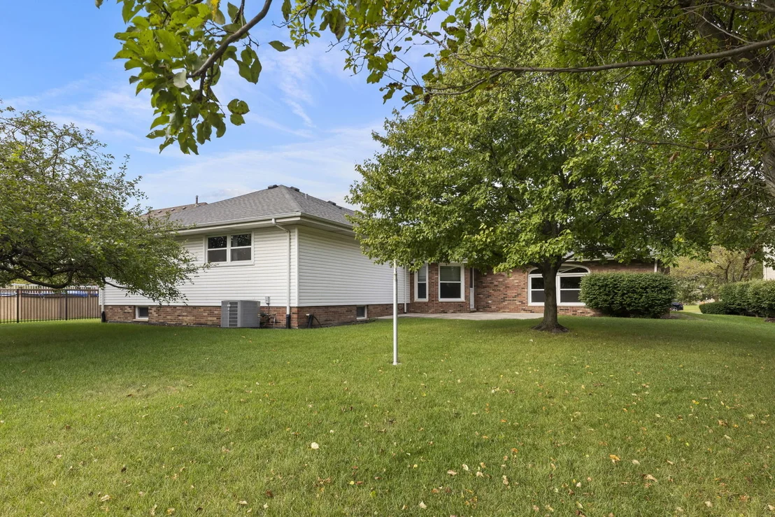 Photo of 19451 Stonehenge Drive