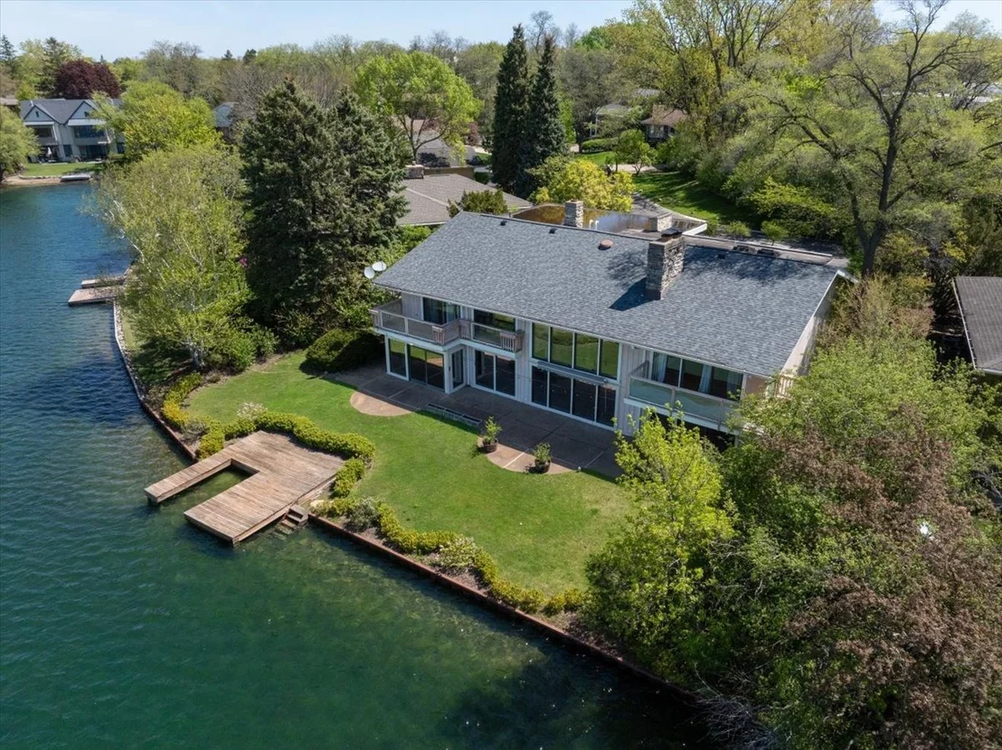 Photo of 2100 Valley Lo Lane