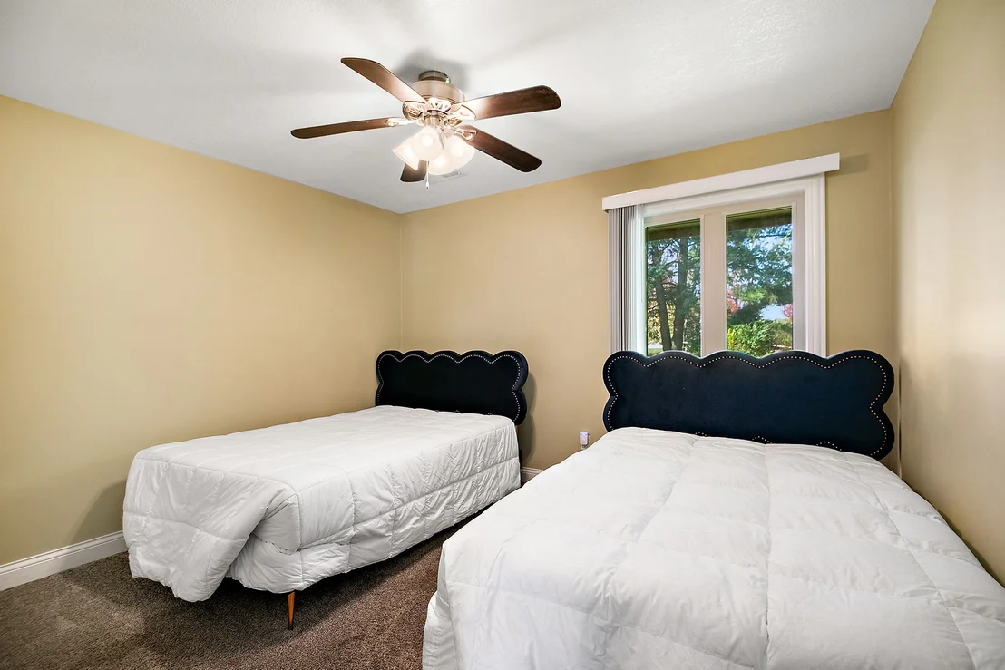 Photo of 1305 OAKTREE Lane