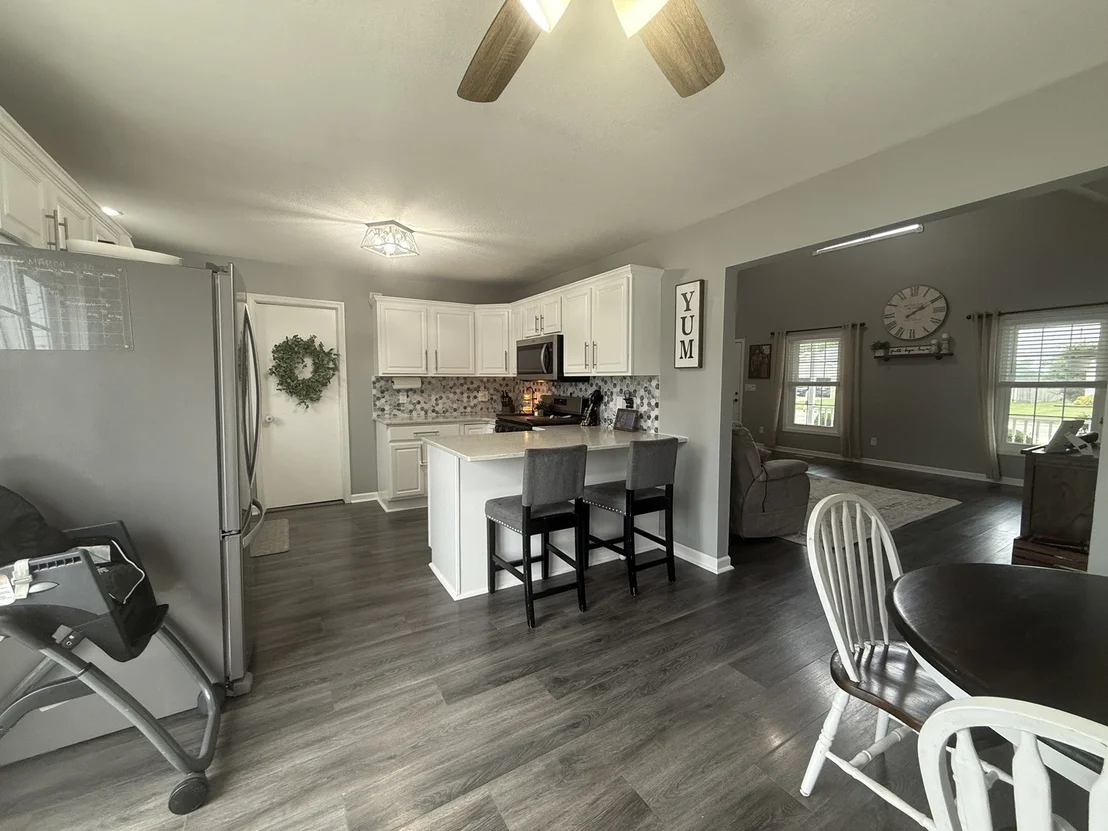 Photo of 602 Suzanne Avenue