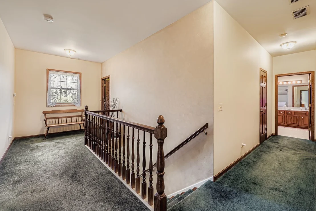 Photo of 13N441 Coombs Road