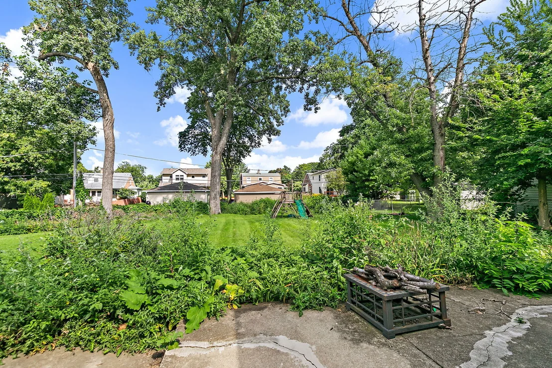 Photo of 369 N Walnut Street