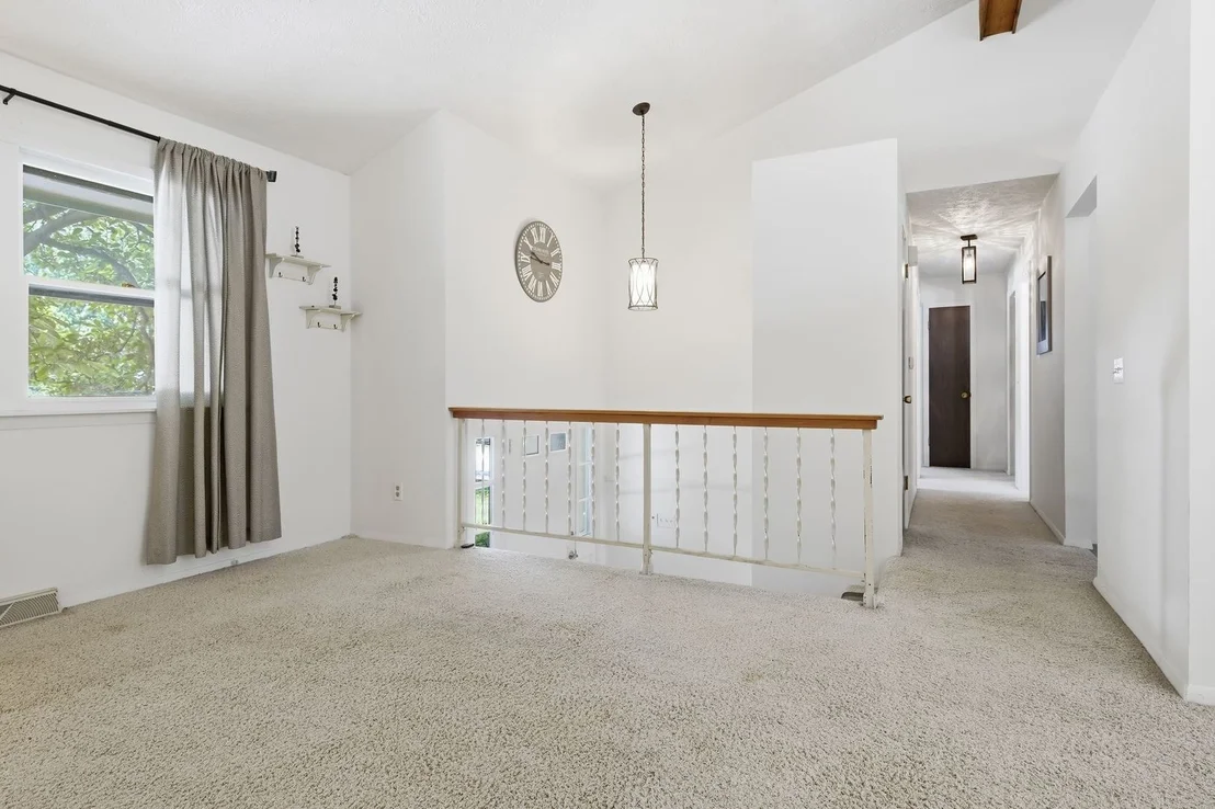 Photo of 218 Cambridge Drive