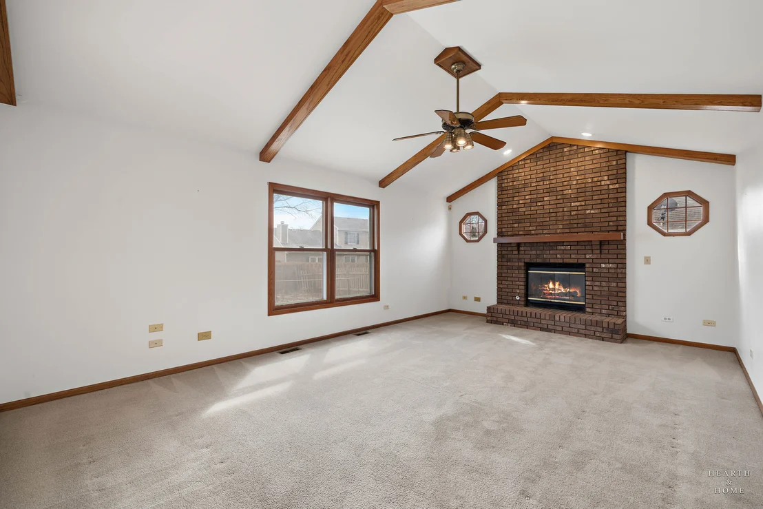 Photo of 2176 Jordan Lane