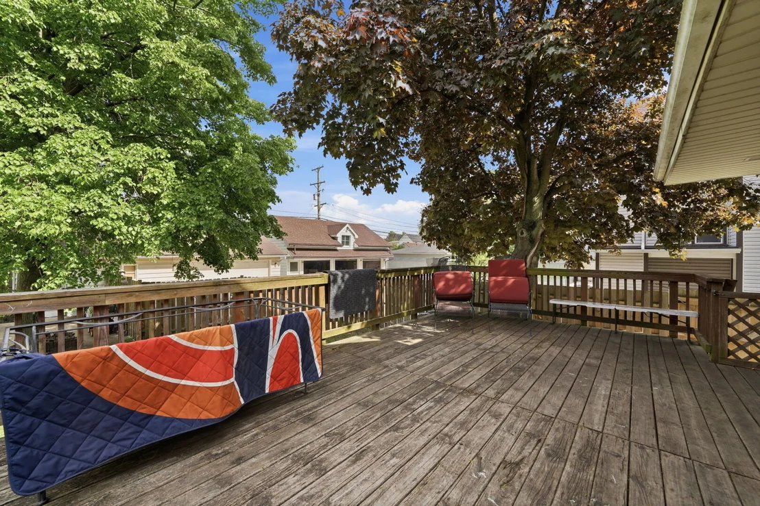 Photo of 4133 Joliet Avenue