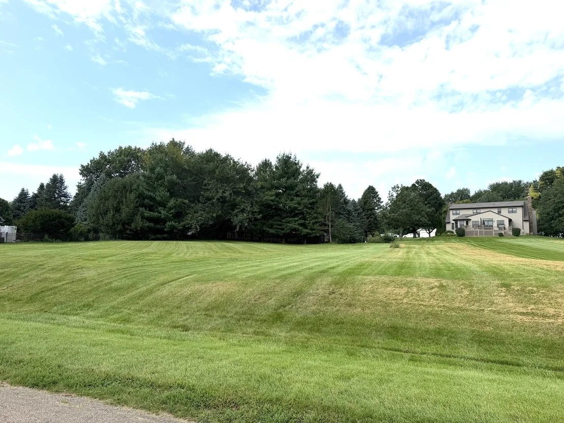 Photo of 1725 Heritage Drive