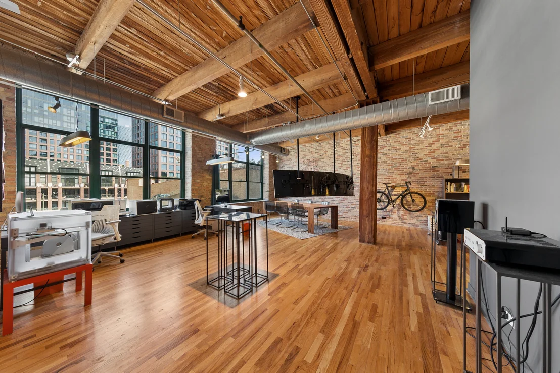 Photo of Unit 3G at 1017 W Washington Boulevard