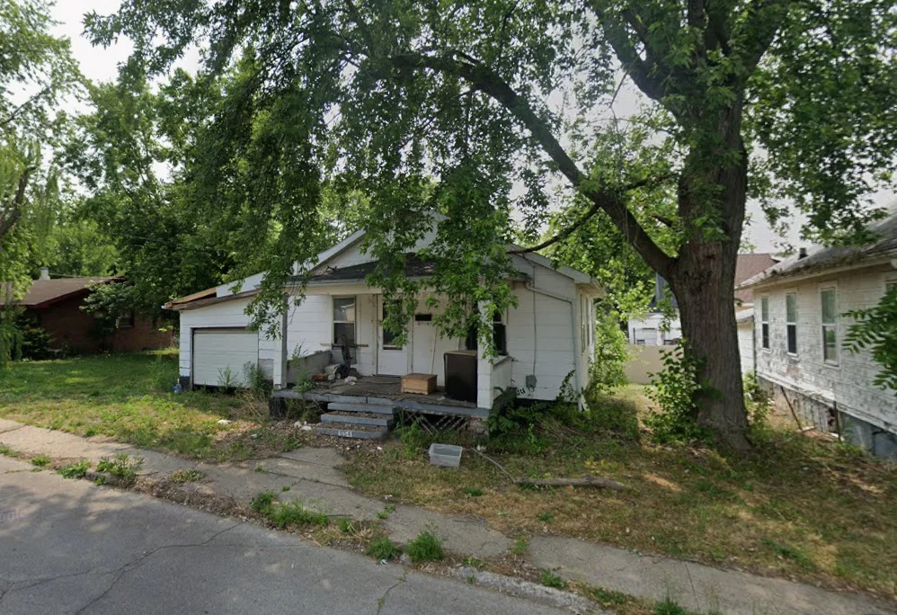 Photo of 654 N Avenue B