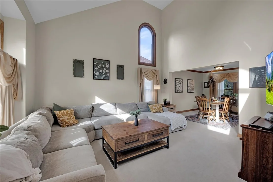 Photo of 236 Isleview Drive