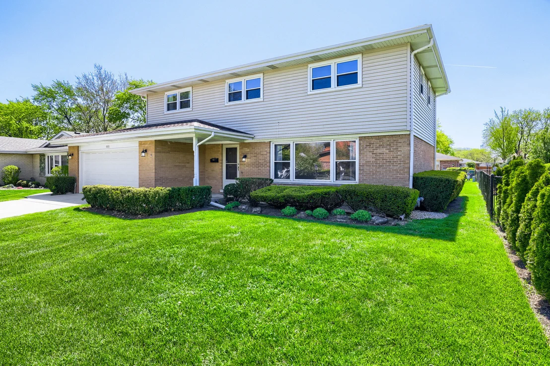 Photo of 1111 W Ash Drive