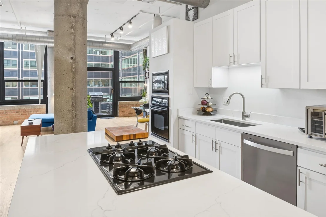 Photo of Unit 607 at 130 S CANAL Street