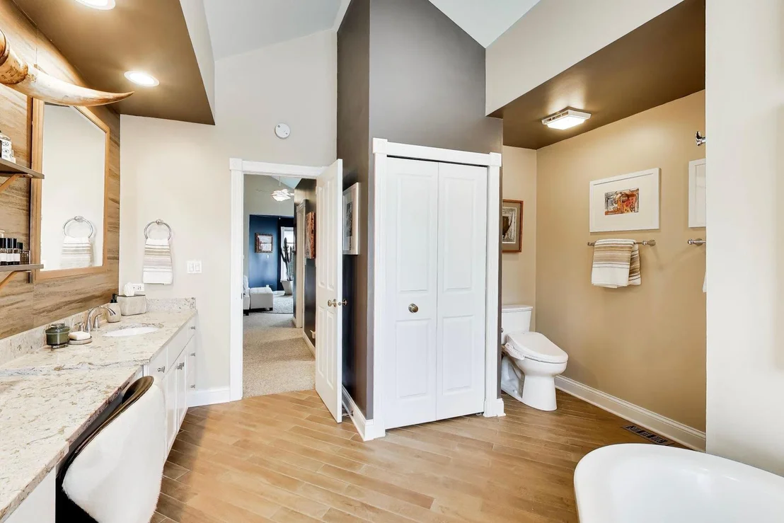 Photo of 1203 MACINTOSH Drive